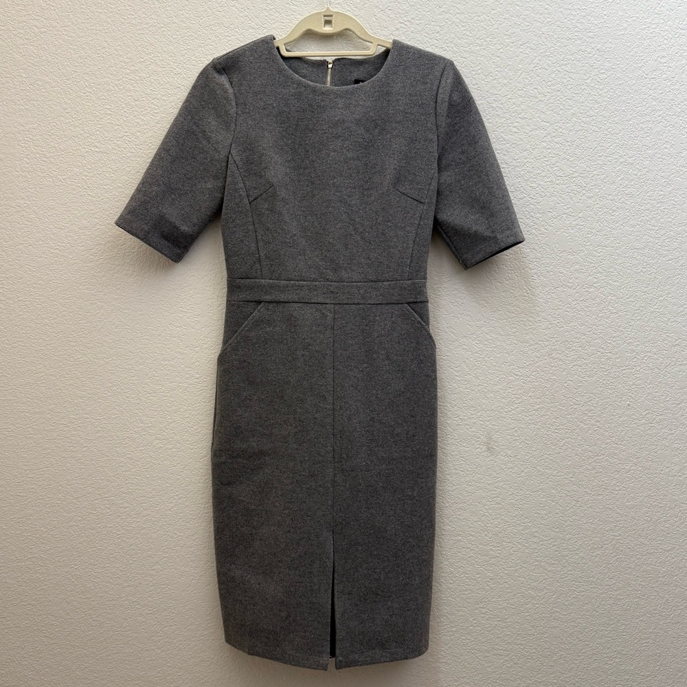 FEW MODA Chic Gray Midi Dress